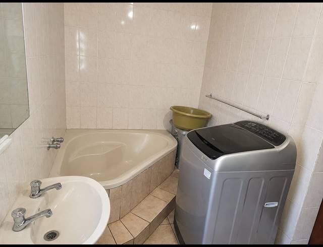 3 BEDROOM HOUSE FOR SALE IN EVATON WEST